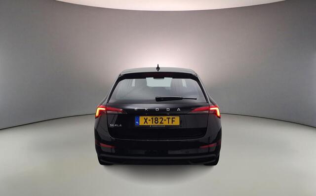 Skoda SCALA Ambition 1.0 TSI 110pk Cruise control, Airco, DAB, Radio, Bluetooth, App connect, LED koplampen, Parkeersensor achter