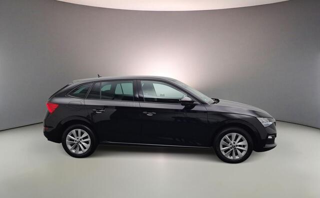 Skoda SCALA Ambition 1.0 TSI 110pk Cruise control, Airco, DAB, Radio, Bluetooth, App connect, LED koplampen, Parkeersensor achter