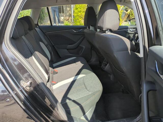 Skoda SCALA 1.0 TSI 116pk DSG Business Edition Virtual Cockpit Navigatie LED koplampen Winterpakket