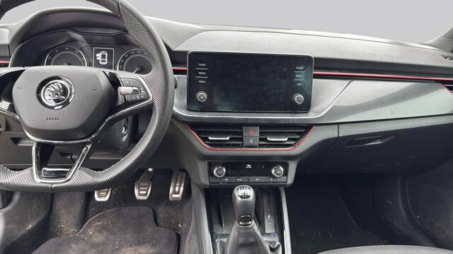 Skoda SCALA 1.0 TSI 110pk Sport Business / Navigatie via App Connect / Parkeersensoren
