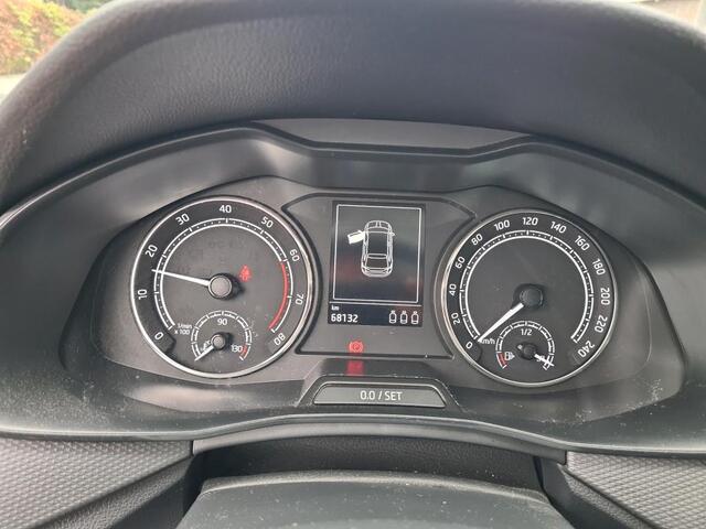 Skoda SCALA 1.0 TSI Ambition Panoramadak / Clima / LED verlichting / Parkeersensoren / Cruise control