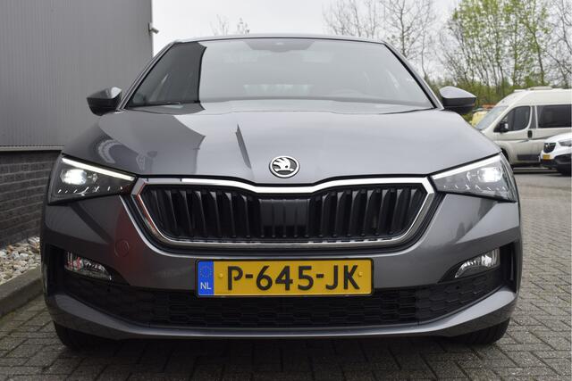 Skoda SCALA 1.0 TSI Sport Business Adaptive cruise, Carplay, Camera, PDC, DAB