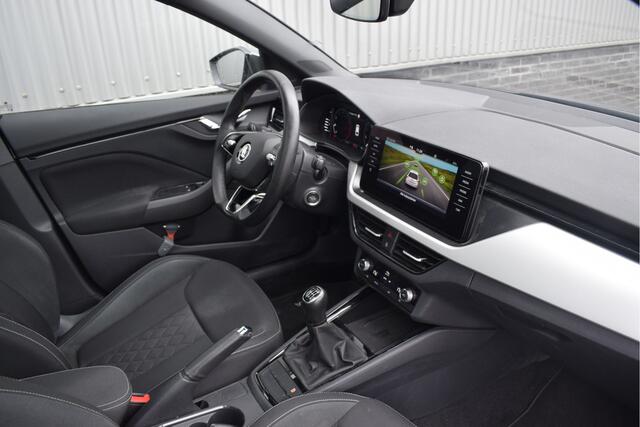 Skoda SCALA 1.0 TSI Sport Business Adaptive cruise, Carplay, Camera, PDC, DAB