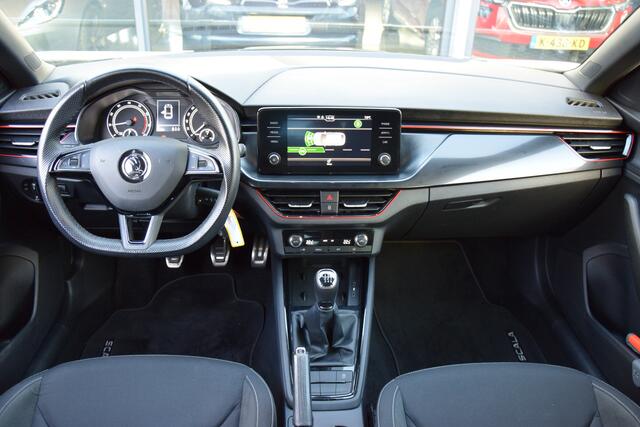 Skoda SCALA 1.0 TSI 116PK Sport Business | BOVAG Garantie | NL-Auto | Cruise & Climate Control | Parkeersensoren | Full LED | Sportstoelen | 17'' Velgen | Apple Carplay / Android Auto |