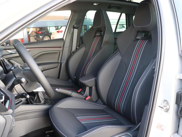 Skoda SCALA 1.0 116 pk TSI Monte Carlo | Panodamadak | LED Matrix | Stoelverwarming | Achteruitrijcamera | Elektrische achterklep | Apple Carplay / Android Auto |