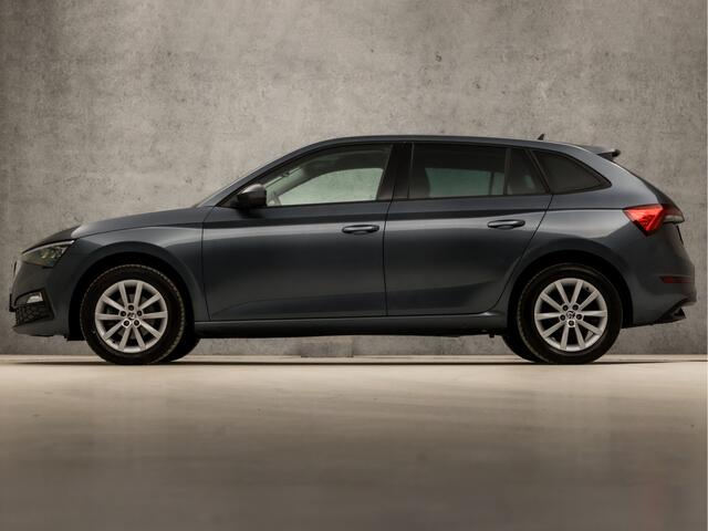 Skoda SCALA 1.0 TSI Sport Deluxe (VIRTUAL COCKPIT, APPLE CARPLAY, GROOT NAVI, CLIMATE, STOELVERWARMING, SPORTSTOELEN, CAMERA, LED KOPLAMPEN, GETINT GLAS, PARKEERSENSOREN, NIEUWSTAAT)