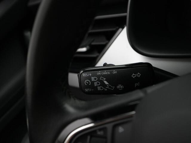 Skoda SCALA 1.0 TSI 116 pk Ambition | LED koplampen | Trekhaak | Parkeersensoren achter | Cruise Control | Airconditioning | Carplay | DAB | 16 inch