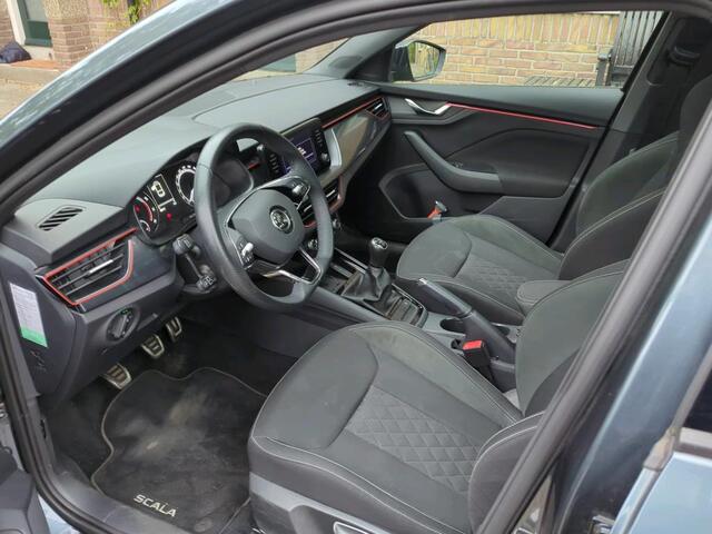 Skoda SCALA 1.0 TSI Sport Business / PANO/ PARK. SENSOREN/ LED/ SMARTLINK/ CLIMA/ GETINT GLAS/ 16" LMV