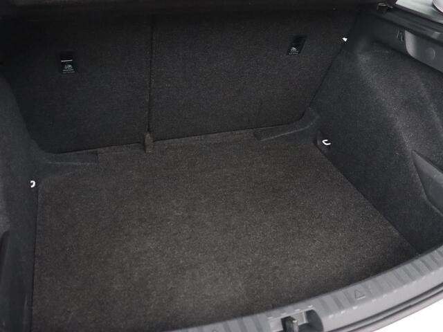 Skoda SCALA 1.0 TSI Ambition | Carplay | Full LED | Cruise control | Airco | Bluetooth | DAB