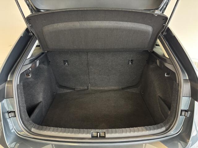 Skoda SCALA 1.0 TSI Automaat Style Trekhaak, Apple/Android