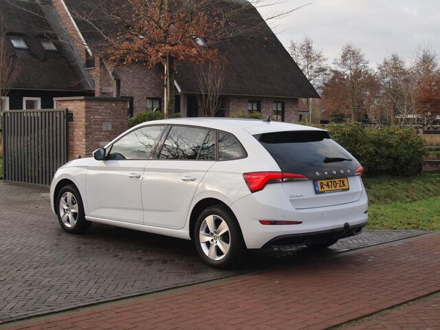 Skoda SCALA 1.0 TSI Sport Business | Apple Carplay | Trekhaak | Parkeensensoren | Sportstoelen | NL-Auto |
