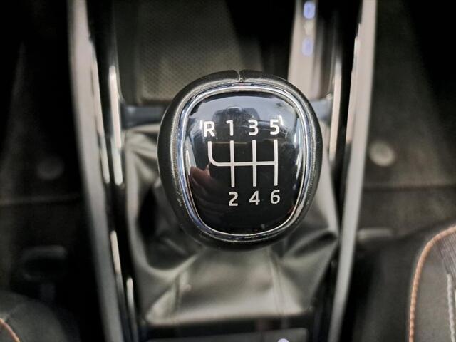 Skoda SCALA 95 Pk TSI FIRST ED. Trekhaak/Stoelverw./Clima/Crouse contr./set winterwielen op lm velg.