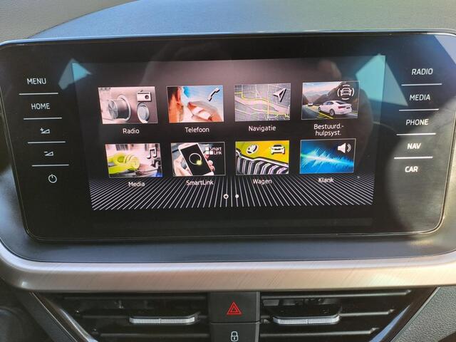 Skoda SCALA 95 Pk TSI FIRST ED. Trekhaak/Stoelverw./Clima/Crouse contr./set winterwielen op lm velg.