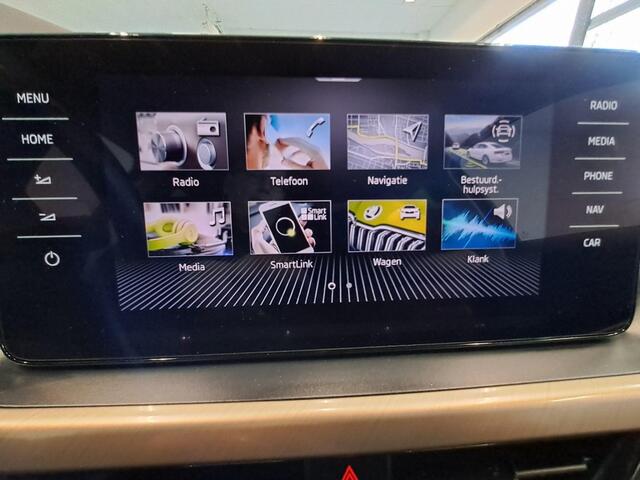 Skoda SCALA 95 Pk TSI FIRST ED. Trekhaak/Stoelverw./Clima/Crouse contr./set winterwielen op lm velg.