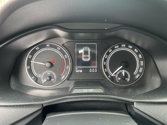 Skoda SCALA 1.0 TSI Active / CRUISE/ AIRCO/ LED/ MULTIMEDIA/ LEDER STUUR/ RUIM!/ ZUINIG!