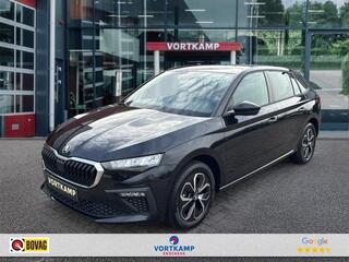 skoda-scala-1.0-tsi-selection-trekh