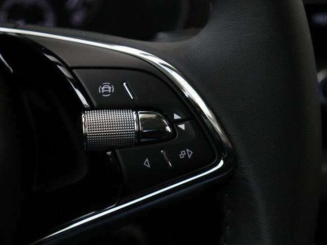 Skoda SCALA 1.0 TSI Ambition | CarPlay | Airco | Cruise control | Lane- en frontassist | Bluetooth | Parkeersensoren achter |