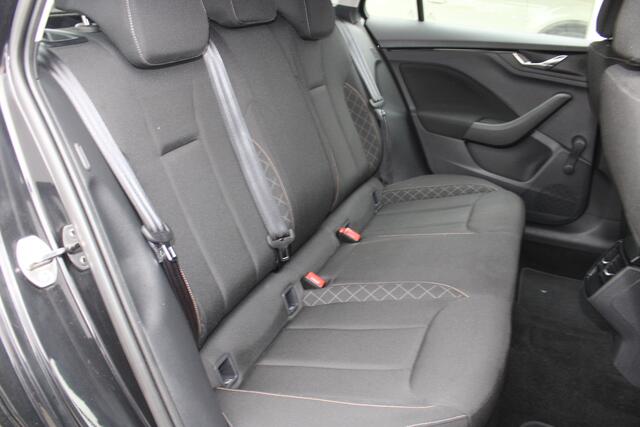 Skoda SCALA 1.0 TSI 110pk Ambition / Navigatie by APP / Airco / LED / LM 16 inch P4