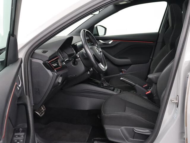 Skoda SCALA 1.0 TSI Sport | Automaat | Panoramadak | Carplay | Full LED | Climate control | Sportstoelen | Parkeerhulp | Cruise control | Bluetooth | 17'' | Getint glas