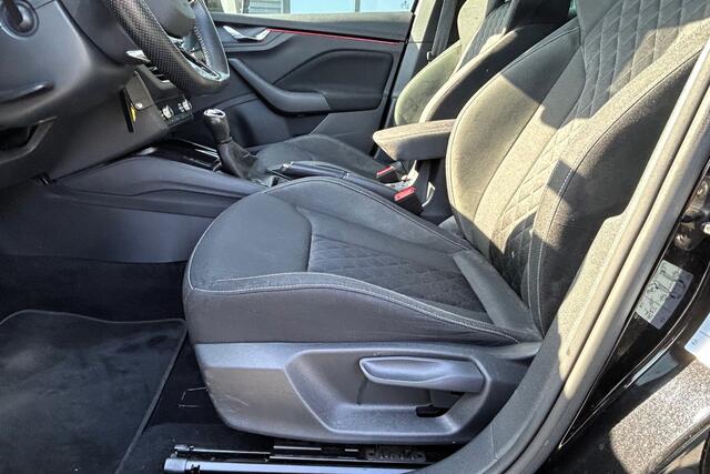 Skoda SCALA 1.0 TSI Sport Business PANO LED NAVI 17" VIRTUAL