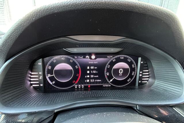 Skoda SCALA 1.0 TSI Sport Business PANO LED NAVI 17" VIRTUAL