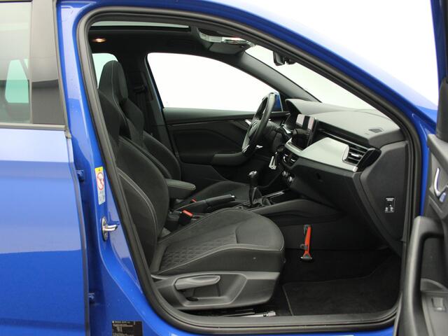 Skoda SCALA 1.0 TSi 110 Pk Sport Business | Parkeersensoren | Adaptive Cruise | Panorama dak | Climatronic | Navigatie | Carplay | 16 Inch | 97.324 Km !!