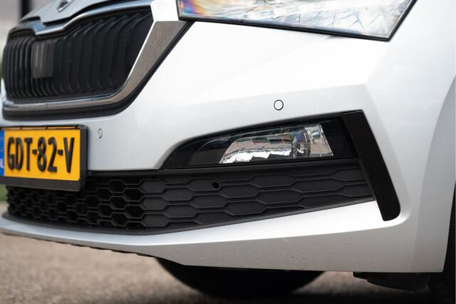 Skoda SCALA 1.0 TSI 110pk Ambition | Trekhaak | Navi by App | Camera | Cruise | Stoelverw. | PDC V+A