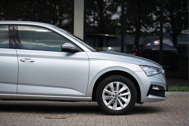 Skoda SCALA 1.0 TSI 110pk Ambition | Trekhaak | Navi by App | Camera | Cruise | Stoelverw. | PDC V+A