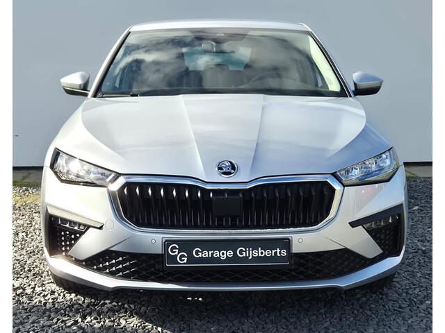 Skoda SCALA 1.0 TSI Selection Camera achter - Keyless - 16 Lichtmetaal - Led Koplampen - Image Pakket - Licht en Regen sensor - Skoda Care Connect service - Virtual cockpit - PDC voor en achter