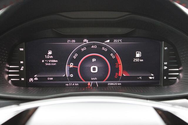 Skoda SCALA 1.0 TSI Monte Carlo Pano | LED | Nardo | Virtual | Clima | Navi | Camera | Stoelverwarming