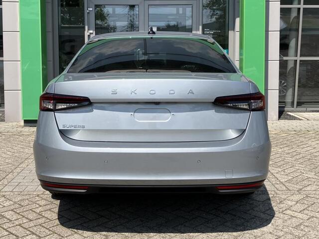 Skoda SUPERB First Edition 1.5 TSI m-HEV 110 kW / 150 pk Hatchb ack 7 versn. DSG