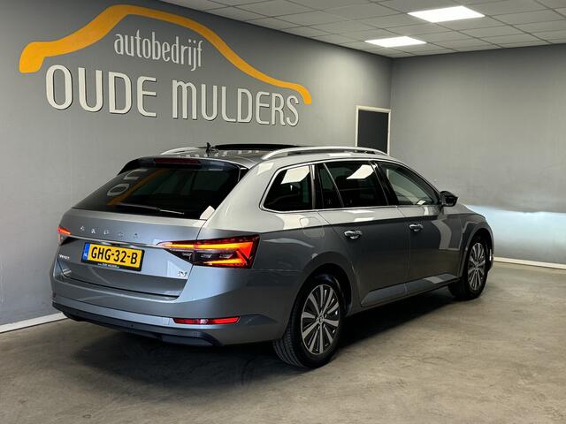 Skoda SUPERB Combi 1.4 TSI iV Style Panoramadak/Camera/Leder