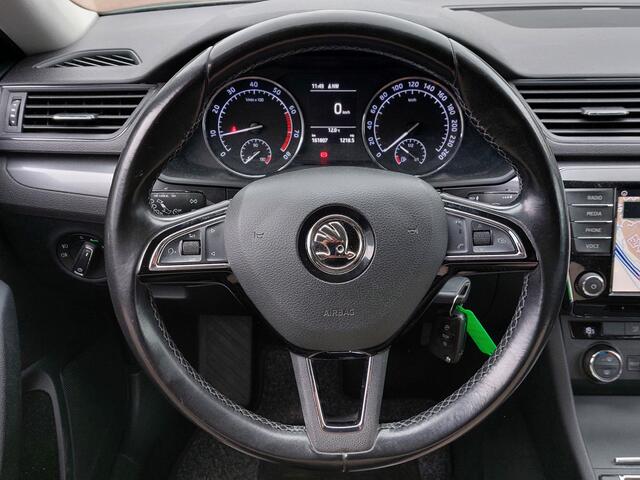 Skoda SUPERB 1.4 TSI 126pk Active Business | Origineel NL | Navi + Apple Carplay + Android Auto | Clima | Cruise | Pdc | Bluetooth Carkit+Streaming | Licht+Regensensor | Mistlampen | 16''lm | Trekhaak