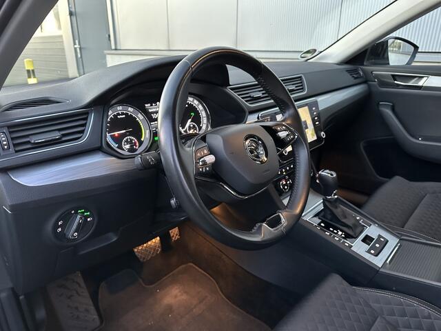 Skoda SUPERB 1.4 TSI iV Bns Ed. 218pk NAVI/CAMERA/ACC/ECC/PDC/MF STUUR