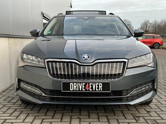 Skoda SUPERB 1.4 TSI iV Sp. Bns PANO NAVI CR CONTROL TREKHAAK ECC PDC