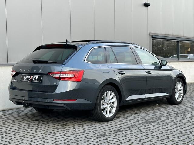 Skoda SUPERB 1.4 TSI iV Sp. Bns PANO NAVI CR CONTROL TREKHAAK ECC PDC