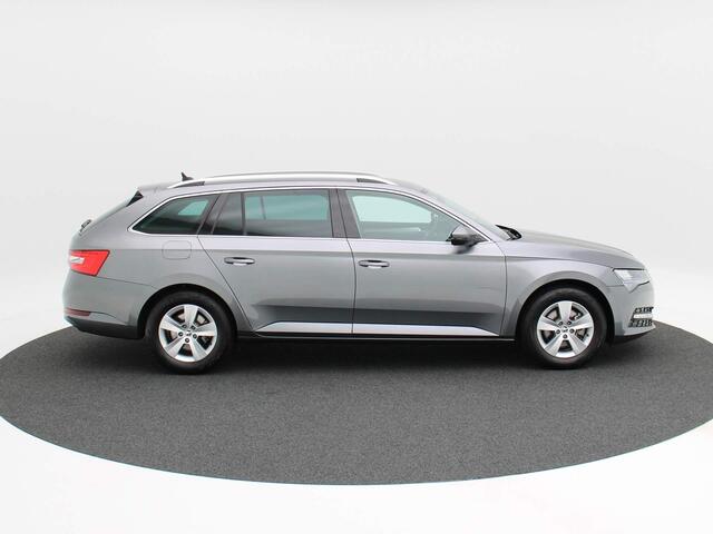 Skoda SUPERB Combi 1.5 TSi 150 Pk Automaat Business Edition | Cruise | Sensoren | Carplay | ECC | DAB | Navi | 16 Inch | 14.234 Km!!