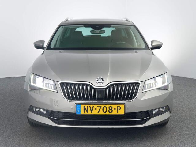 Skoda SUPERB Combi 1.8 TSI Style Business 180 PK | Leer / Alcantara | Camera | TV Schermen