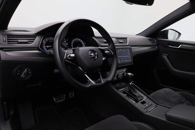Skoda SUPERB Combi 1.4 TSI 218PK DSG iV Sportline Business | Pano | Matrix LED | Geheugenstoelen | Leder/alcantara | Navi Columbus | CANTON | Adaptief onderstel | Stoel-/achterbankverwarming