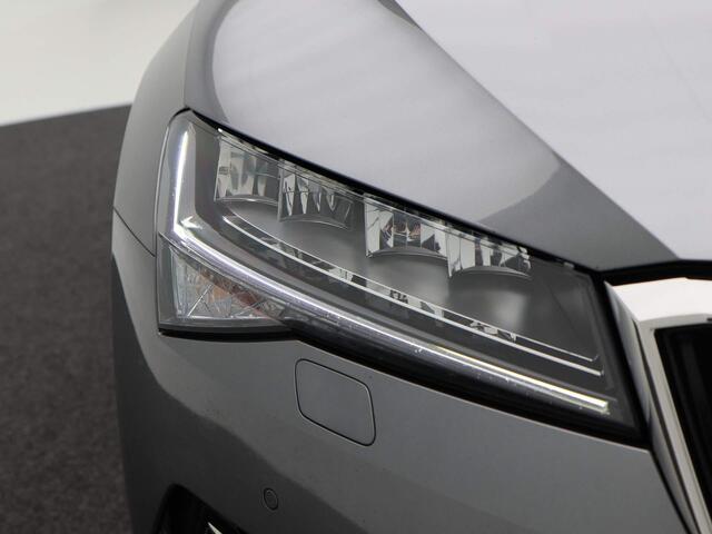 Skoda SUPERB Combi 1.5 TSi 150 Pk Automaat Business Edition Plus | Cruise | Elek. Achterklep | Stoel Verw. | Camera | Carplay | 18 Inch