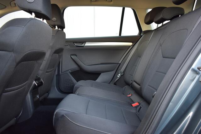 Skoda SUPERB Combi 1.4 TSi Ambition ECC | Full Map Navi | Telefonie | Carplay | Trekhaak | Sportstoelen | 16 Inch LMV