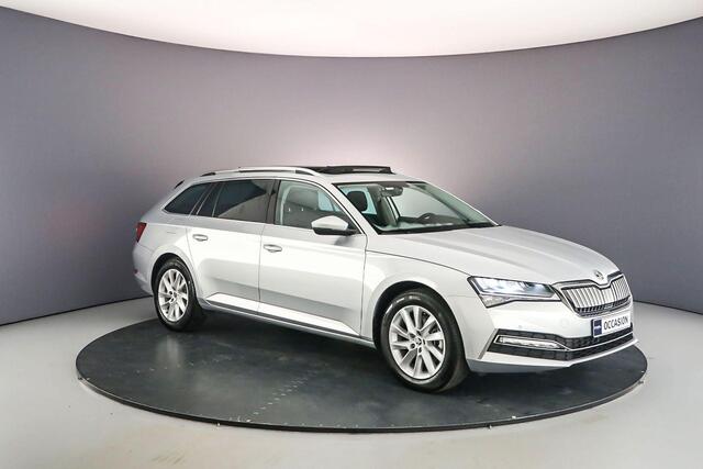 Skoda SUPERB Combi Business Edition 1.4 TSI PHEV 218pk DSG Automaat Panoramadak, Achteruitrijcamera, Elektrische achterklep, Navigatie, Cruise control, Parkeersensoren, LED koplampen