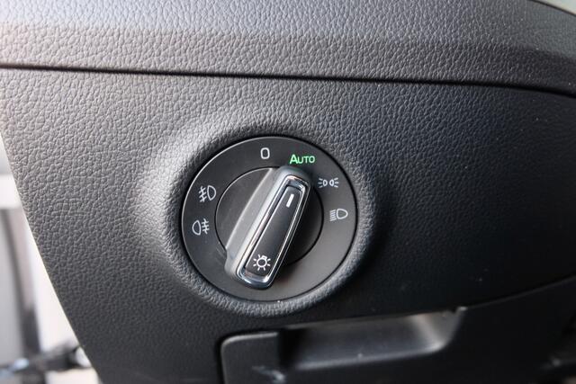 Skoda SUPERB Combi BWJ 2019 1.5 TSI ACT 150 PK Business Edition AUTOMAAT / APPLE CARPLAY / ANDROID AUTO / STOELVERW. / NAVI / CLIMA / CRUISE / HALF LEDER / AUTOMATICHE ACHTERKLEP / CAMERA / LMV / PDC