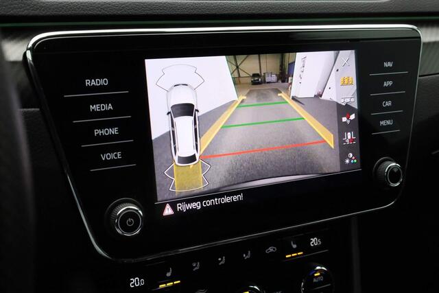 Skoda SUPERB Combi 1.5 TSI 150PK DSG ACT Sportline Business | Pano | Matrix LED | Navi Columbus | Leder/alcantara | Geheugenstoel | Camera | Stuur-/stoelverwarming