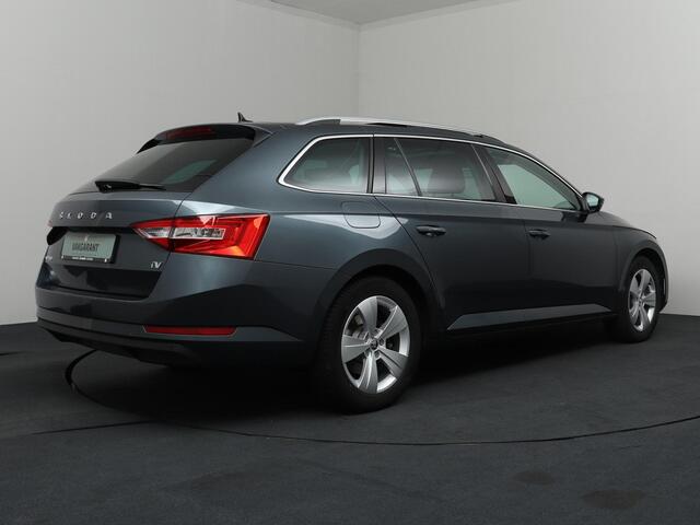 Skoda SUPERB Combi 1.4 TSI iV Business Edition PHEV Panodak | Virtual Cockpit | Camera