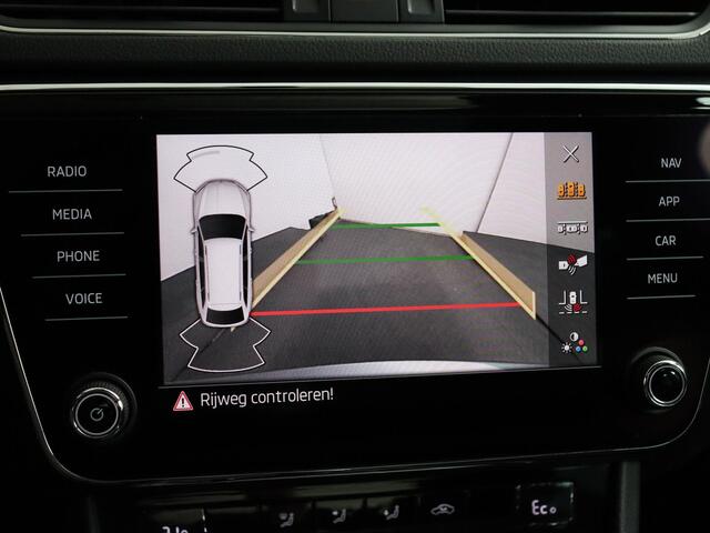Skoda SUPERB Combi 1.4 TSI iV Business Edition PHEV Panodak | Virtual Cockpit | Camera