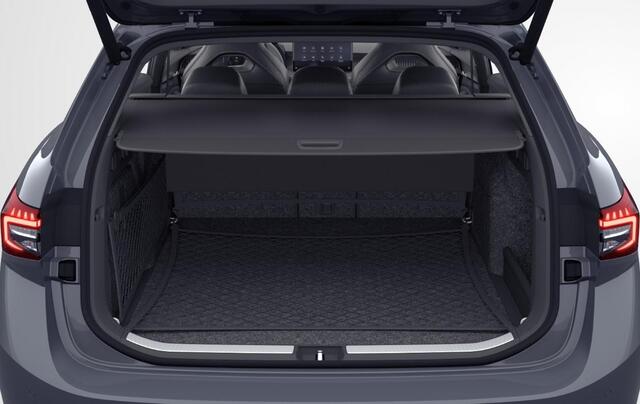 Skoda SUPERB Combi 1.5 TSI PHEV Sportline Business | VOORRAAD | 19"LM | Lederen Sportstoelen | HUD | Trekhaak | Matrix Verl. | Adapt. Cruise | Private Lease ¤954,- pm