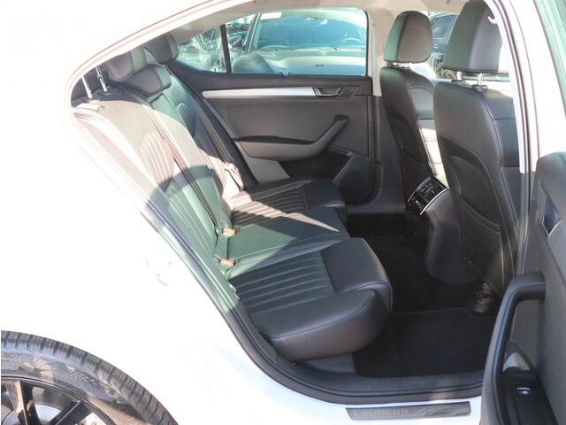 Skoda SUPERB 1.8 TSI Sportline Business I Leder I Navi I Elektrische stoelver