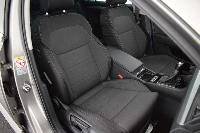 Skoda SUPERB Combi 1.5 TSI 150pk H6 ACT Ambition Business Trekhaak Panoramadak Stoelverwarming Memory Navigatie