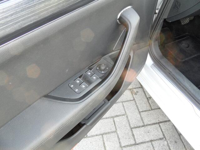 Skoda SUPERB Combi 1.5 TSI ACT Business Edition Automaat